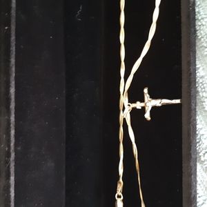 14k gold chain and cross